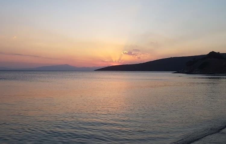 Kokkinis Beach